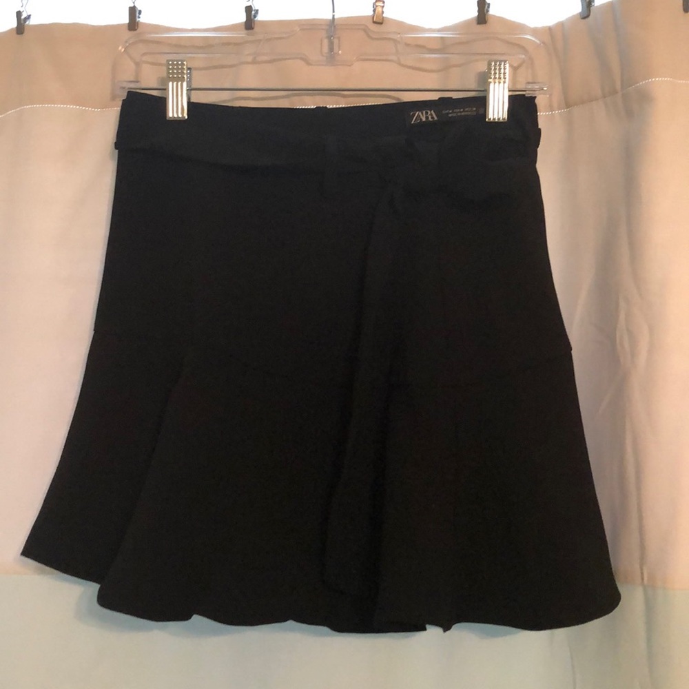 Zara Stylish Black Skirt